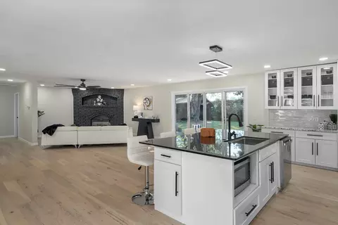 Kitchen - 5754 S Fair Oak Rd, Springfield, MO 65810 photo 3 of 8