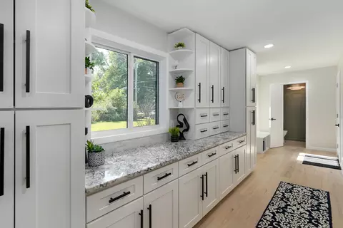 Entry Way - 5754 S Fair Oak Rd, Springfield, MO 65810 photo 1 of 1