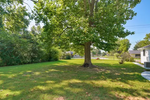 Exterior - 5754 S Fair Oak Rd, Springfield, MO 65810 photo 9 of 13