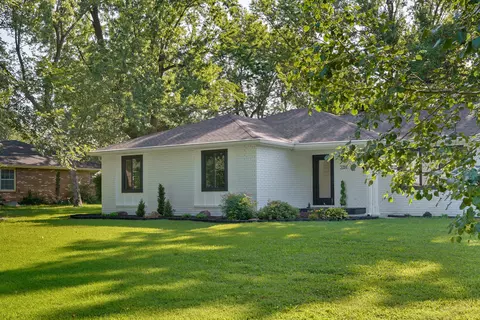 Exterior - 5754 S Fair Oak Rd, Springfield, MO 65810 photo 3 of 13