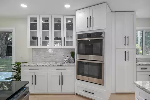 Kitchen - 5754 S Fair Oak Rd, Springfield, MO 65810 photo 4 of 8