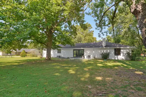 Exterior - 5754 S Fair Oak Rd, Springfield, MO 65810 photo 10 of 13