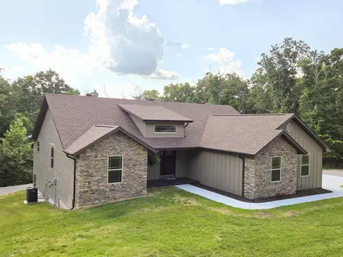 Exterior - 235 Kings Way Dr, Marshfield, MO 65706 photo 18 of 19
