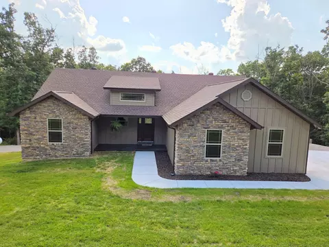 Exterior - 235 Kings Way Dr, Marshfield, MO 65706 photo 2 of 19