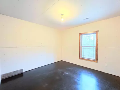 Bedroom - 235 Kings Way Dr, Marshfield, MO 65706 photo 15 of 16