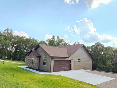 Exterior - 235 Kings Way Dr, Marshfield, MO 65706 photo 5 of 19