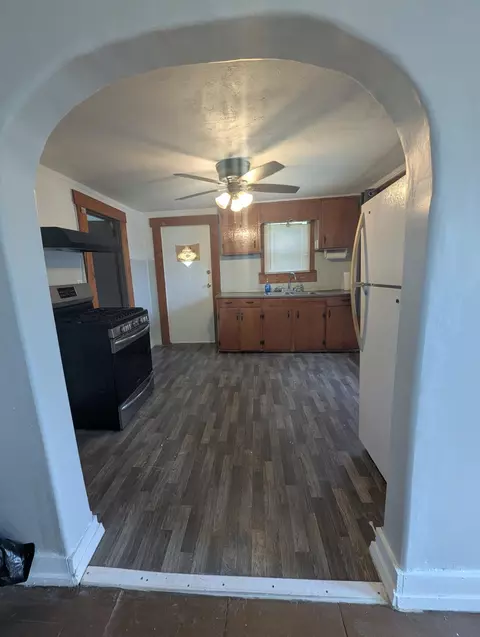 Kitchen - 18 W Delta St, Aurora, MO 65605 photo 1 of 2