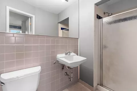 Bath - 2266 S Meadowview Ave, Springfield, MO 65804 photo 1 of 3