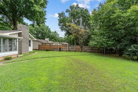 Exterior - 2266 S Meadowview Ave, Springfield, MO 65804 photo 12 of 15