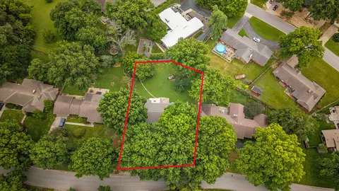 View/Area - 2266 S Meadowview Ave, Springfield, MO 65804 photo 1 of 8