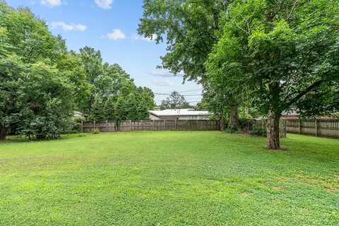 Exterior - 2266 S Meadowview Ave, Springfield, MO 65804 photo 10 of 15