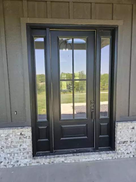 Entry Way - 138 Brady Ln, Republic, MO 65738 photo 3 of 3