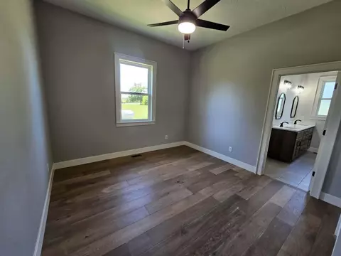 Bedroom - 138 Brady Ln, Republic, MO 65738 photo 7 of 9