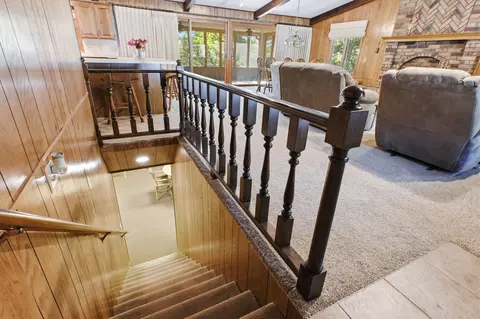 Entry Way - 17345 Birch Rd, Flemington, MO 65650 photo 2 of 2