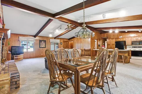 Dining - 17345 Birch Rd, Flemington, MO 65650 photo 1 of 1