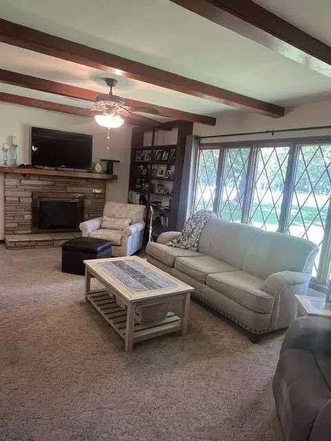 607 E Summit St, Republic, MO 65738 photo 5