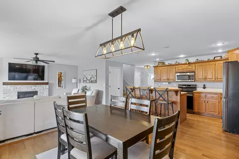 Dining - 1104 W Tyson Ct, Ozark, MO 65721 photo 2 of 2
