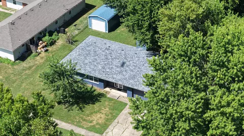 View/Area - 2633 S Weaver Ave, Springfield, MO 65807 photo 3 of 4