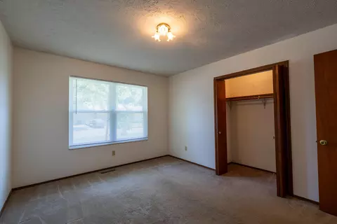 Bedroom - 2633 S Weaver Ave, Springfield, MO 65807 photo 7 of 7