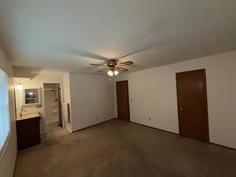 Bedroom - 2633 S Weaver Ave, Springfield, MO 65807 photo 1 of 7