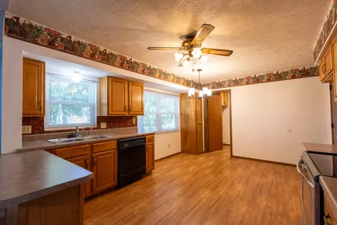 Other - 2633 S Weaver Ave, Springfield, MO 65807 photo 4 of 11