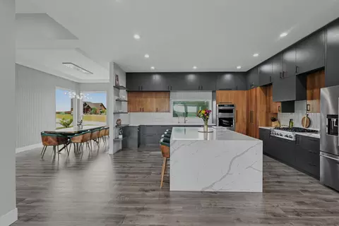Kitchen - 391 Sunset Dr, Saddlebrooke, MO 65630 photo 2 of 5