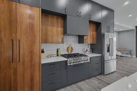 Kitchen - 391 Sunset Dr, Saddlebrooke, MO 65630 photo 3 of 5