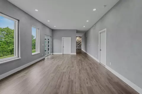 Living - 391 Sunset Dr, Saddlebrooke, MO 65630 photo 5 of 7