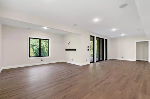 Living - 254 S Mumford Ct, Springfield, MO 65802 photo 13 of 13