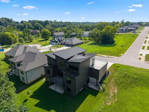 View/Area - 254 S Mumford Ct, Springfield, MO 65802 photo 3 of 11