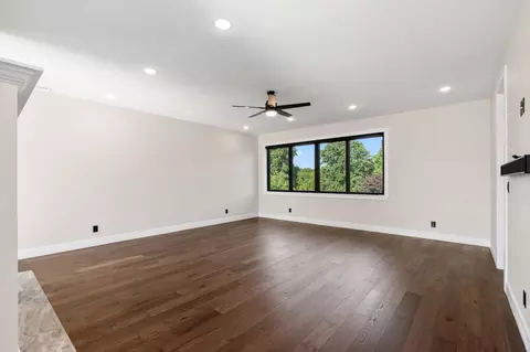 Living - 254 S Mumford Ct, Springfield, MO 65802 photo 6 of 13