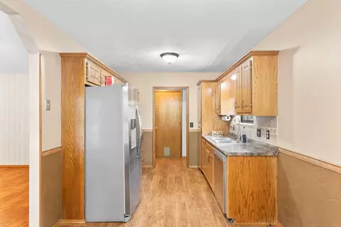 Entry Way - 3837 S Parklane Ave, Springfield, MO 65807 photo 1 of 1
