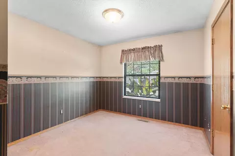 Bedroom - 3837 S Parklane Ave, Springfield, MO 65807 photo 4 of 4