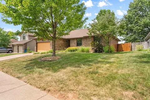 Exterior - 3837 S Parklane Ave, Springfield, MO 65807 photo 3 of 10