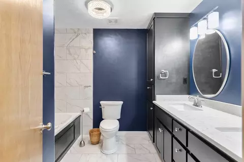 Bath - 3837 S Parklane Ave, Springfield, MO 65807 photo 4 of 4