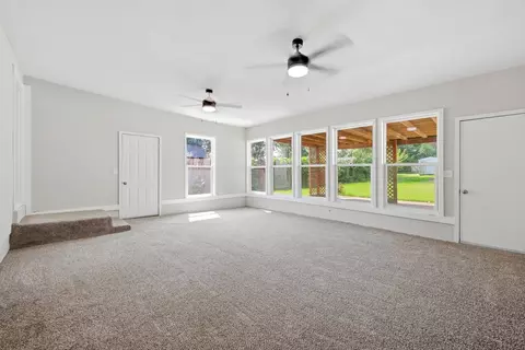 Living - 2148 E Walnut St, Springfield, MO 65802 photo 4 of 5