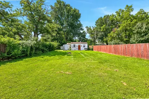 Exterior - 2148 E Walnut St, Springfield, MO 65802 photo 5 of 5