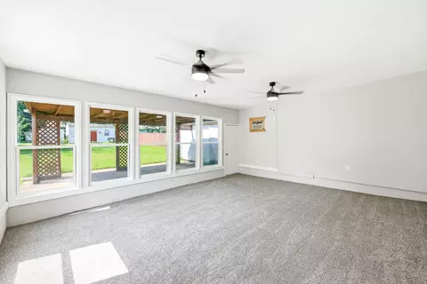 Living - 2148 E Walnut St, Springfield, MO 65802 photo 3 of 5