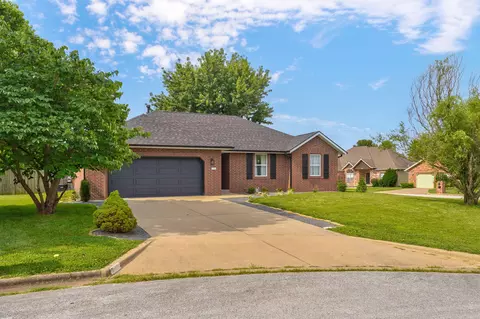 Exterior - 5702 N 13th Ave, Ozark, MO 65721 photo 4 of 12
