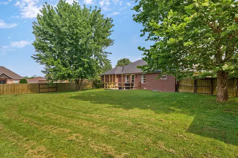Exterior - 5702 N 13th Ave, Ozark, MO 65721 photo 10 of 12
