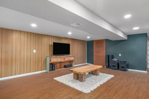 Living - 2599 S Skyline Dr, Springfield, MO 65804 photo 11 of 11