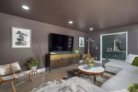 Living - 2599 S Skyline Dr, Springfield, MO 65804 photo 2 of 11