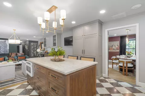 Kitchen - 2599 S Skyline Dr, Springfield, MO 65804 photo 5 of 7