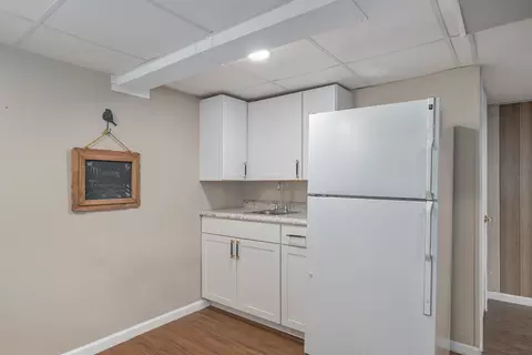 Kitchen - 2599 S Skyline Dr, Springfield, MO 65804 photo 7 of 7
