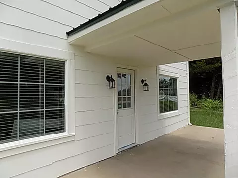 Exterior - 7979 State Highway 14, Sparta, MO 65753 photo 5 of 8