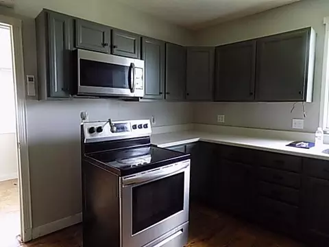 Kitchen - 7979 State Highway 14, Sparta, MO 65753 photo 2 of 3