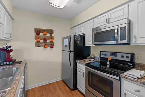 Kitchen - 158 Troon Dr #1, Branson, MO 65616 photo 4 of 4