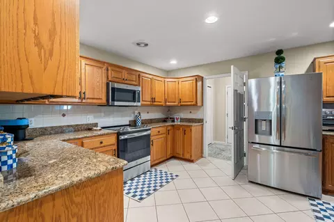 Kitchen - 567 Austin Pl, Branson West, MO 65737 photo 1 of 4
