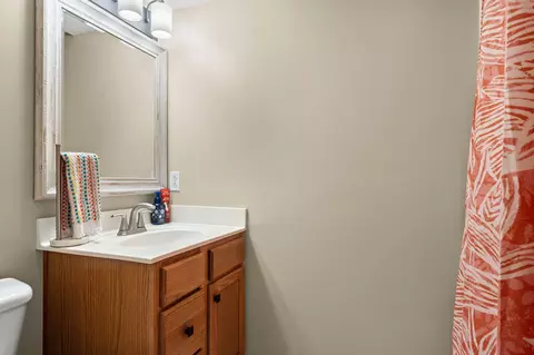 Bath - 567 Austin Pl, Branson West, MO 65737 photo 6 of 6