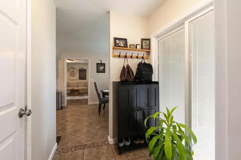 Entry Way - 335 S Foster Ave, Springfield, MO 65802 photo 3 of 4